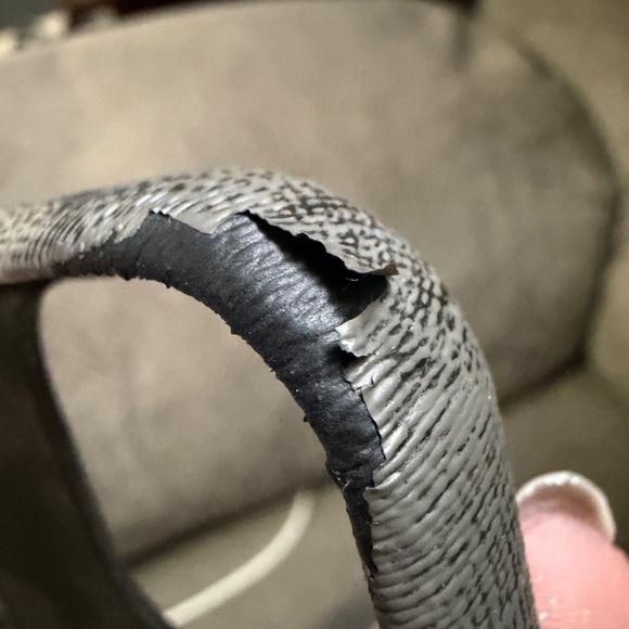 Gucci Phone Case - Picture 3 of 4